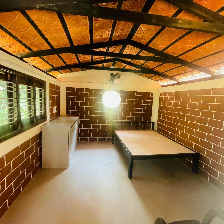 Dharani Home Stay Badami Extérieur photo